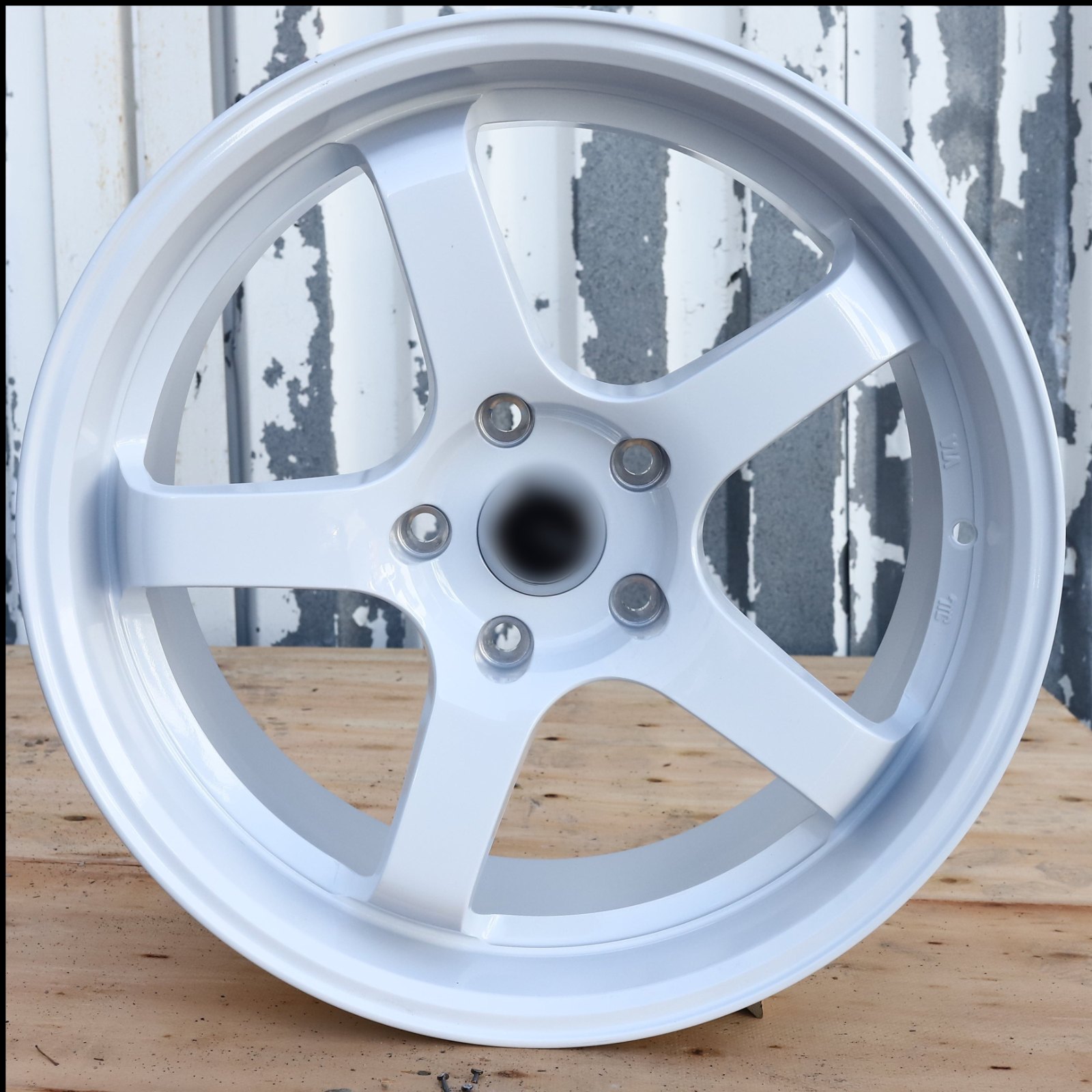 AVN-1 | Advan Racing GT Style Wheels | White — photo 1