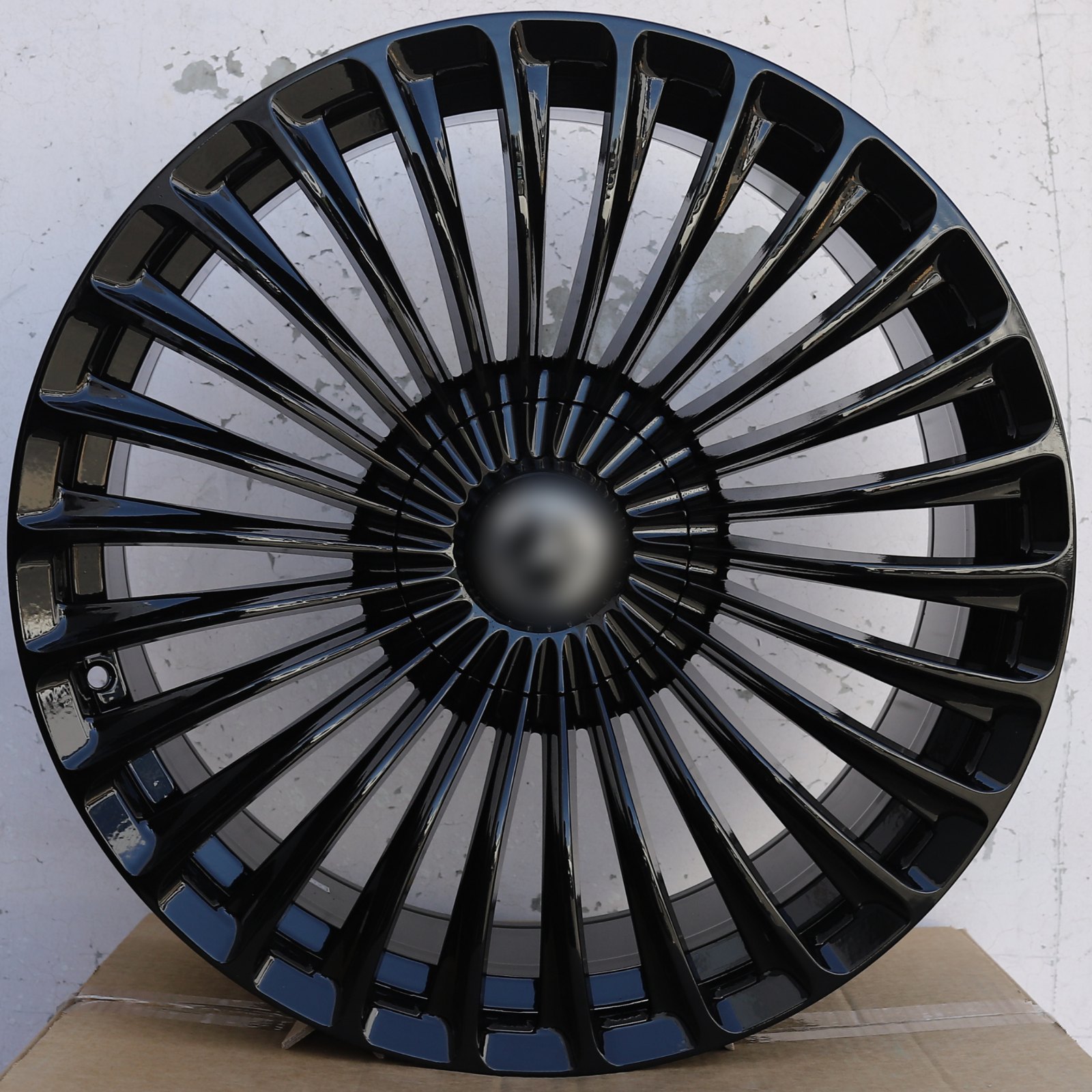 MB04 | Mercedes AMG 2025 Turbine Style Wheels | Gloss Black — photo 1
